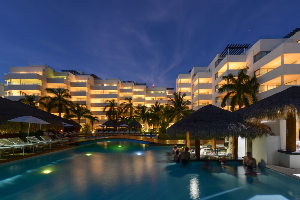 Book Privilege Alu Isla Hotel In Hotels Privilege Alu Isla Hotel Outdoor Pool