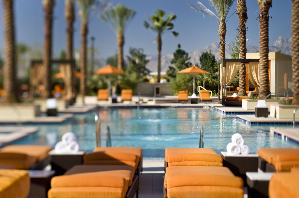 Aliante Casino Hotel North Las Vegas Info Photos Reviews Book At Hotels Com