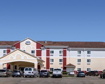 Top 10 Hotels In Laplace From 65 Night