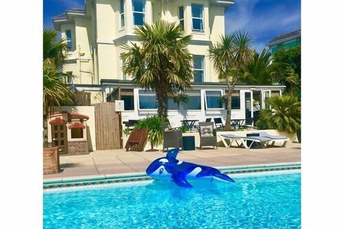 the cimon torquay info photos reviews book at hotels com