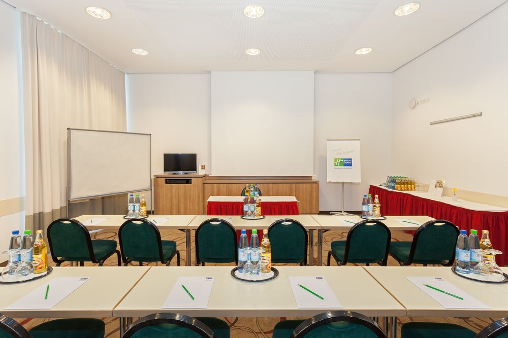 Holiday Inn Express Nuernberg Schwabach In Schwabach Hotels Com