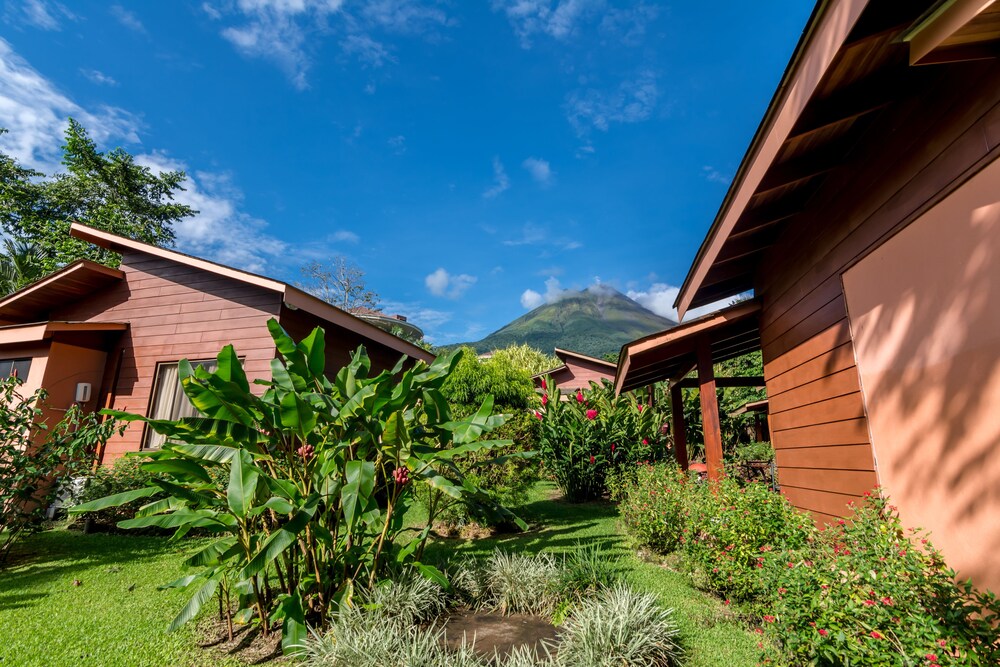 Book Hotel El Silencio Del Campo In La Fortuna Hotels Com