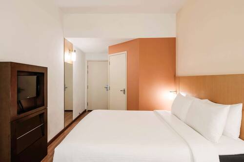 Book Ibis Singapore On Bencoolen Sg Clean In Singapore Hotels Com Book Ibis Singapore On Bencoolen Sg Clean In Singapore Hotels Com