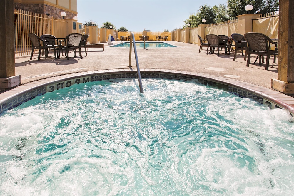 La Quinta Inn & Suites - Schertz, Schertz, Pool