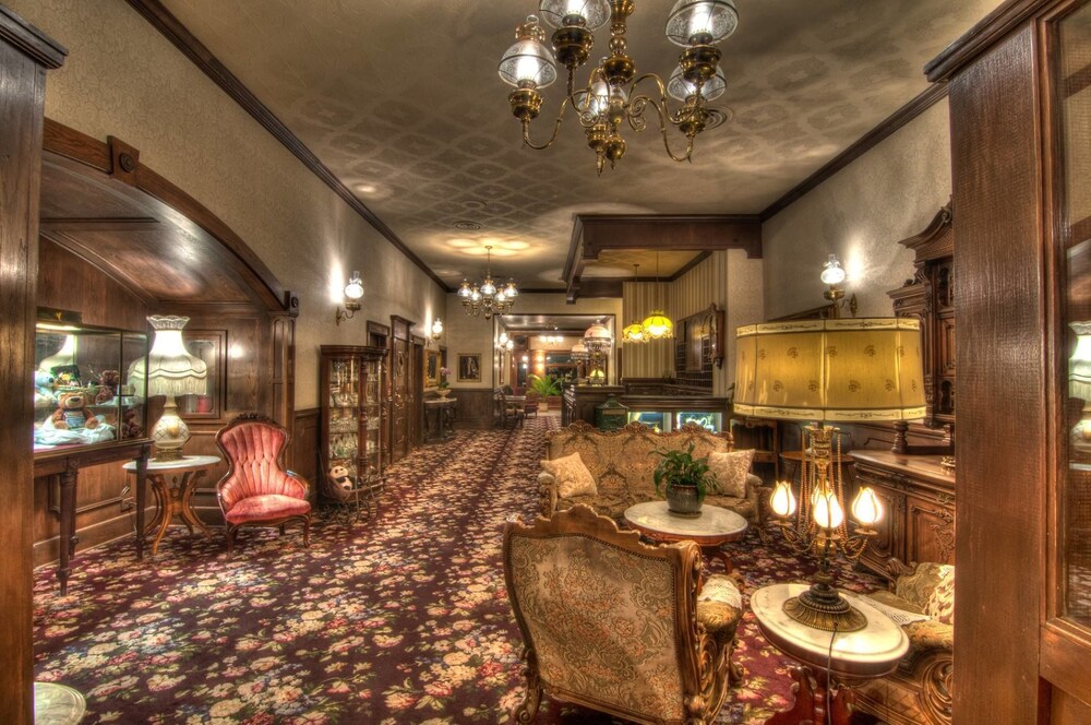 Book The General Palmer Hotel in Durango