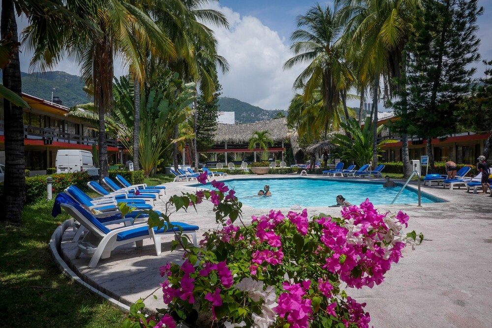 Book Bali Hai Hotel In Acapulco Hotels Bali Hai Hotel Acapulco Pool