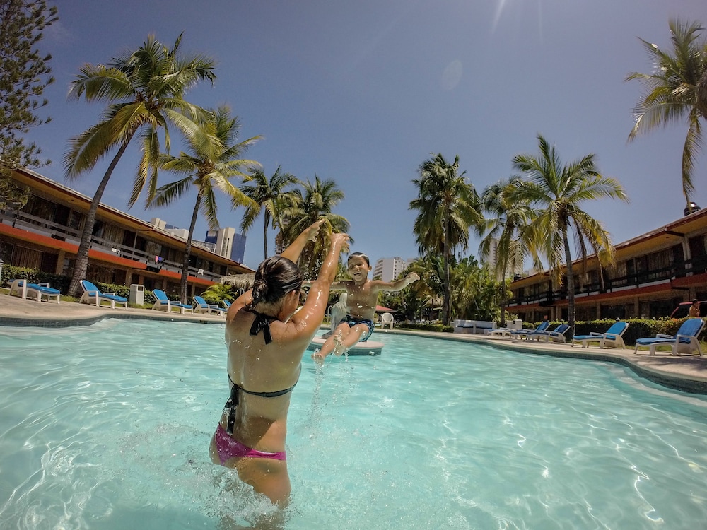 Book Bali Hai Hotel In Acapulco Hotels Bali Hai Hotel Acapulco Outdoor Pool