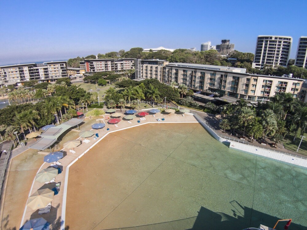 Adina Apartment Hotel Darwin Waterfront Darwin Info Photos Reviews Book At Hotels Com