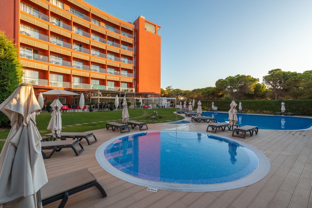 Book Aqua Pedra Dos Bicos Design Beach Hotel In Albufeira Hotels Com