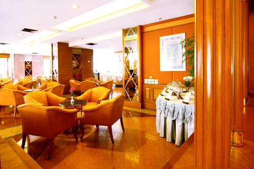 Book Grand Tower Inn Rama Vi Hotel In Bangkok Hotels Com Book Grand Tower Inn Rama Vi Hotel In Bangkok Hotels Com