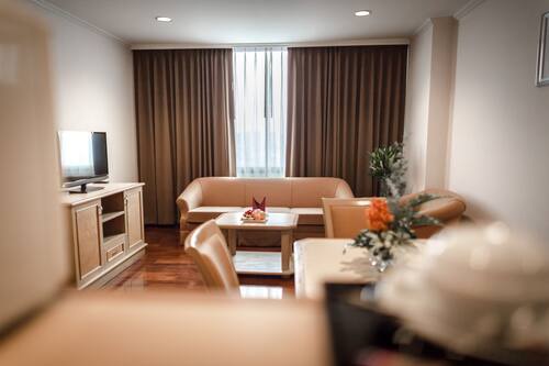 Grand Tower Inn Rama Vi Hotel In Bangkok Hotels Com Grand Tower Inn Rama Vi Hotel In Bangkok Hotels Com