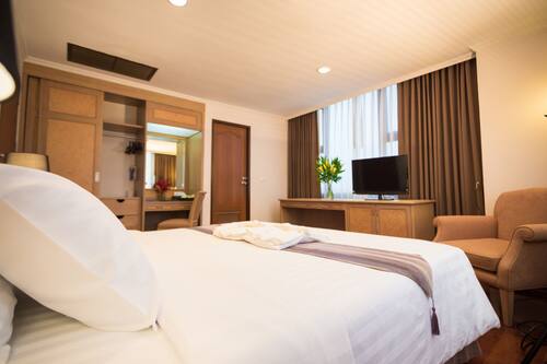 Book Grand Tower Inn Rama Vi Hotel Sha Extra Plus In Bangkok Hotels Com Book Grand Tower Inn Rama Vi Hotel Sha Extra Plus In Bangkok Hotels Com