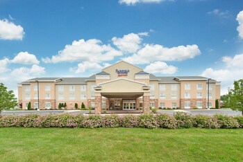 Top 10 Hotels In New Haven Indiana