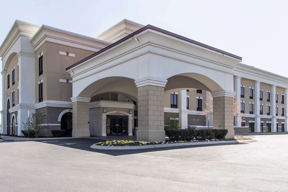 Book Comfort Suites Smyrna In Smyrna Hotelscom
