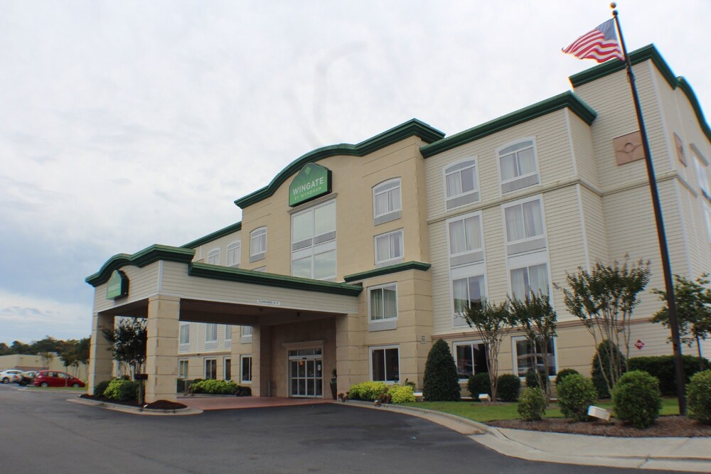Book Wingate By Wyndham Southport In Hotels Wingate By Wyndham Southport