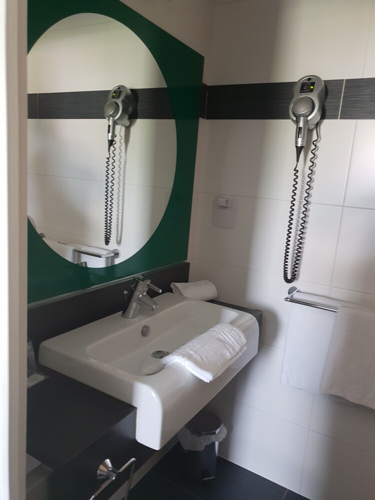 Book Ibis Styles Marseille Plan De Campagne In Les Pennes Mirabeau Hotels Com