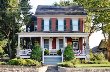 Top 10 Hotels In New Holland Pennsylvania