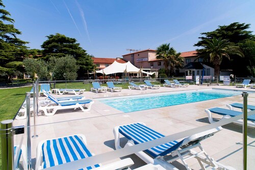 Top Hotels In Fos Sur Mer France Cancel Free On Most Hotels Hotels Com