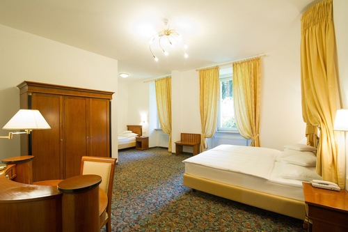 Parkhotel Luna Mondschein Bozen Bolzano Italy Bolzano Hotel Discounts Hotels Com