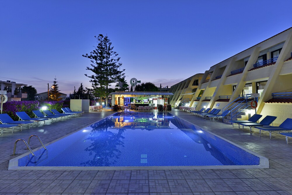 Book Napa Prince Hotel Apartments In Ayia Napa Hotels Com