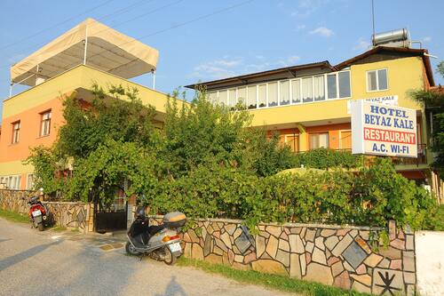 beyaz kale pamukkale hotels com