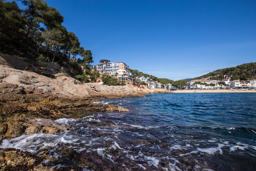 Hotel Hostalillo Tamariu In Palafrugell Hotels Com