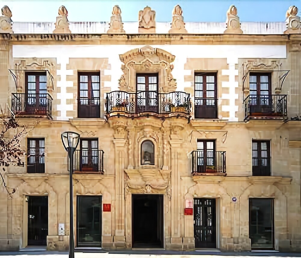 Book Casa Palacio De Los Leones In El Puerto De Santa Maria Hotels Com