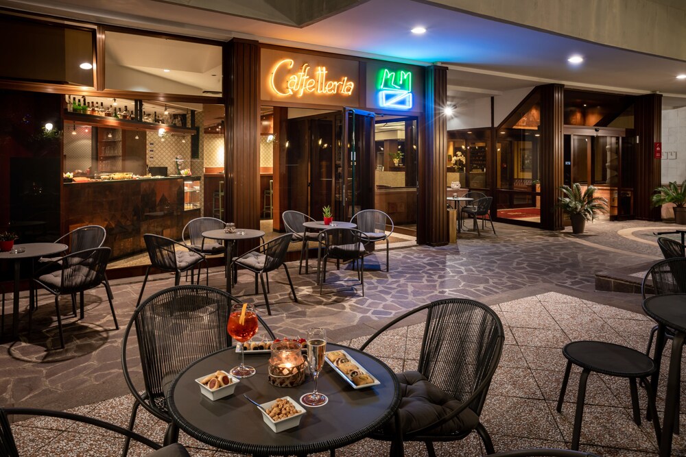 Shg ホテル ボローニャ ゾーラ プレドーサ の宿泊予約 ホテルズドットコム