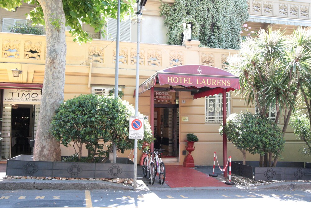 Book Hotel Laurens In Genoa Hotels
