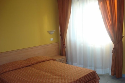 Prenota B B Hotel Bicocca A Milano Hotels Com