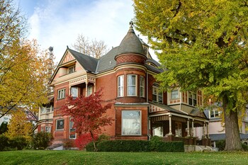 Top 10 Hotels In Connersville Indiana
