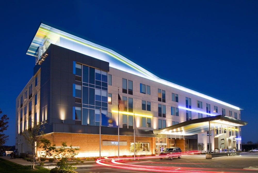 Book Aloft Green Bay In Hotels Aloft Green Bay