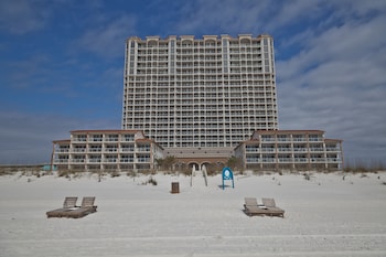 Save With These Awesome Pensacola Beach Hotel Deals Florida Picture Of Beach Club Iniums By Wyndham Vacation Als In Pensacola