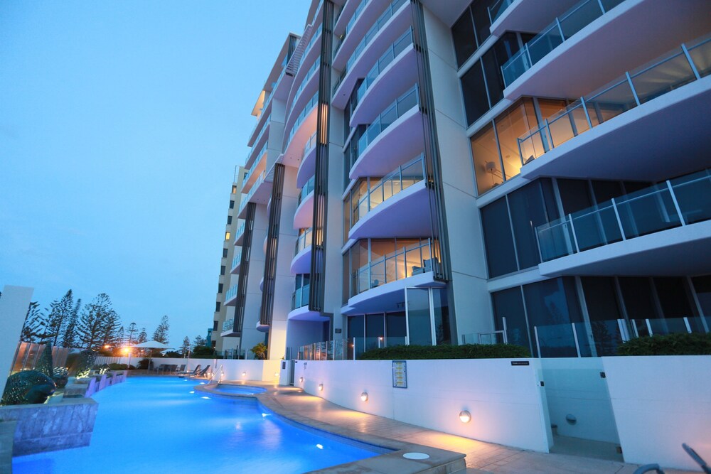 Hotels Deals S For Hotel Reservations From Luxury Oceans Mooloolaba