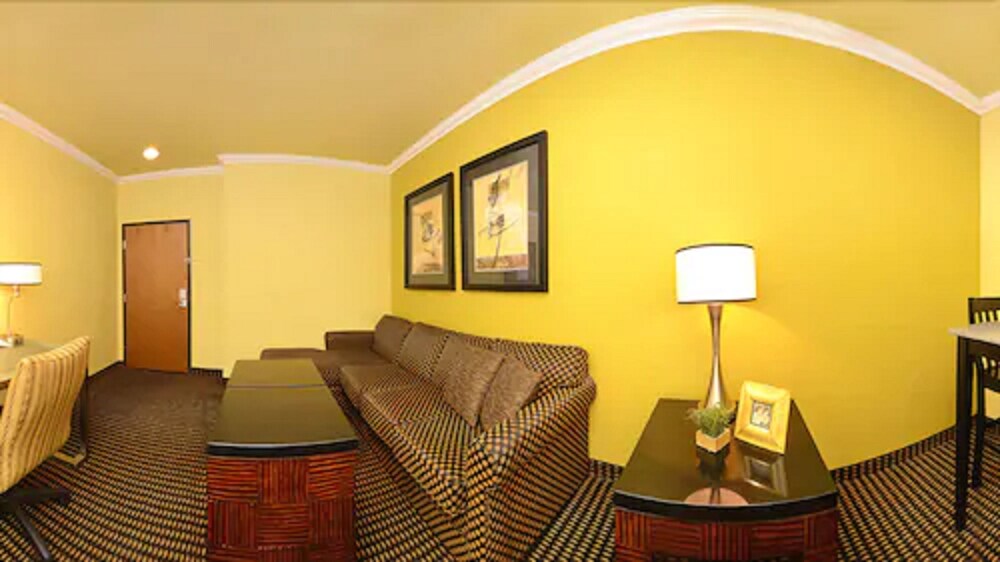 Book Best Western Plus Christopher Inn Suites In Forney Hotelscom