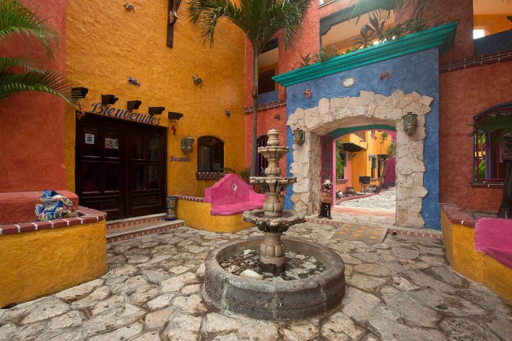 Book Hotel Hacienda Maria Bonita In Playa Del Carmen Hotels Hotel Hacienda Maria Bonita Playa Del Carmen
