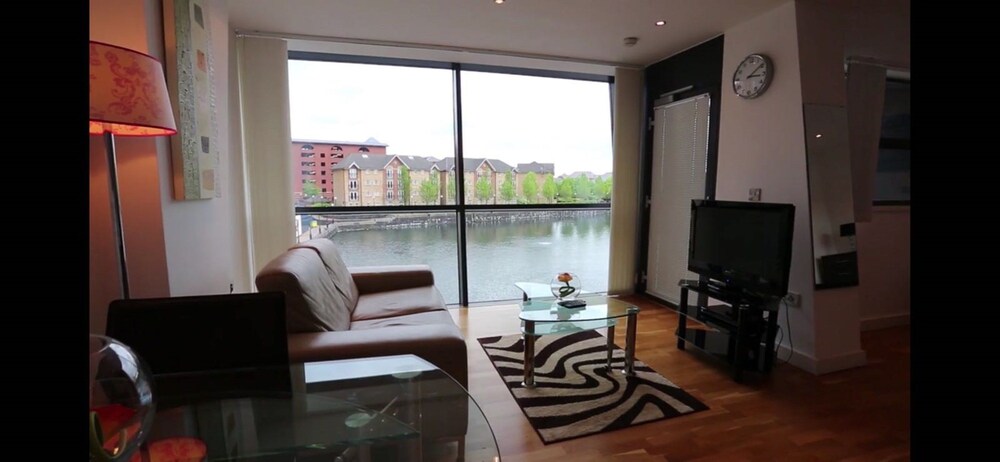 Book Quay Apartments In Salford Hotels Com