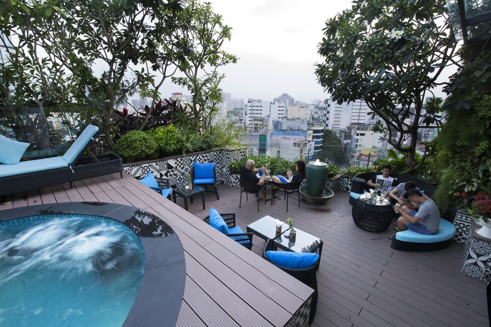 阿拉贡中央温泉酒店