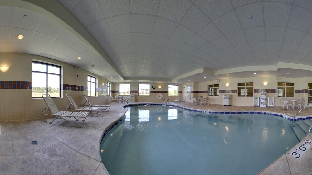 Book Hampton Inn Suites Grafton In Grafton Hotelscom