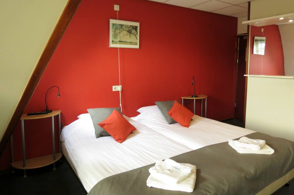 Hotel Orion In Kaag Hotels Com