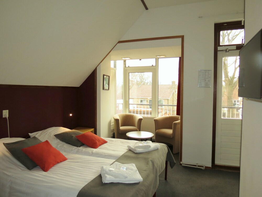 Hotel Orion In Kaag Hotels Com