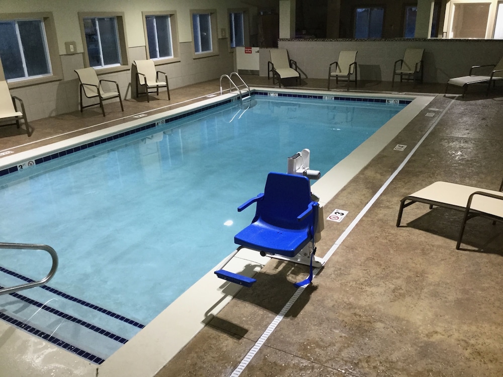 Book Best Western Plus Crawfordsville Hotel In Best Western Plus Crawfordsville Hotel Pool
