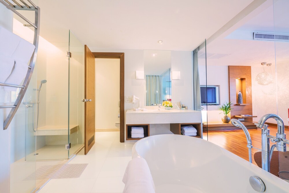 ナライ ホテル 昼夜問わずバンコク観光に適した立地のビジネスホテル 宿泊予約はホテルズドットコム