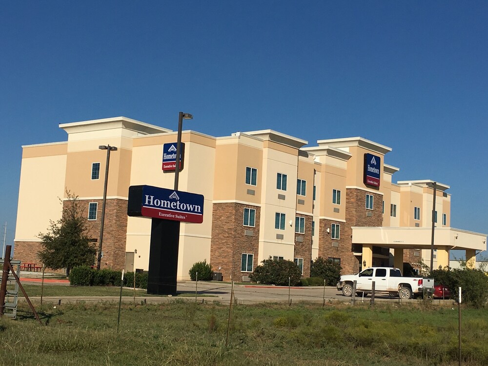 Book Hometown Executive Suites In Bridgeport Hotels Hometown Executive Suites Bridgeport