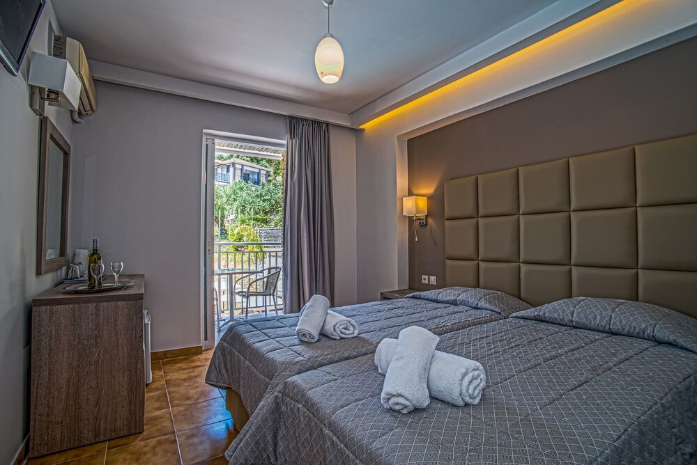 altura hotel zante greece