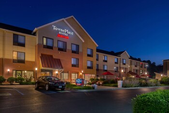 Top 10 Hotels In Huntington From 56 Night