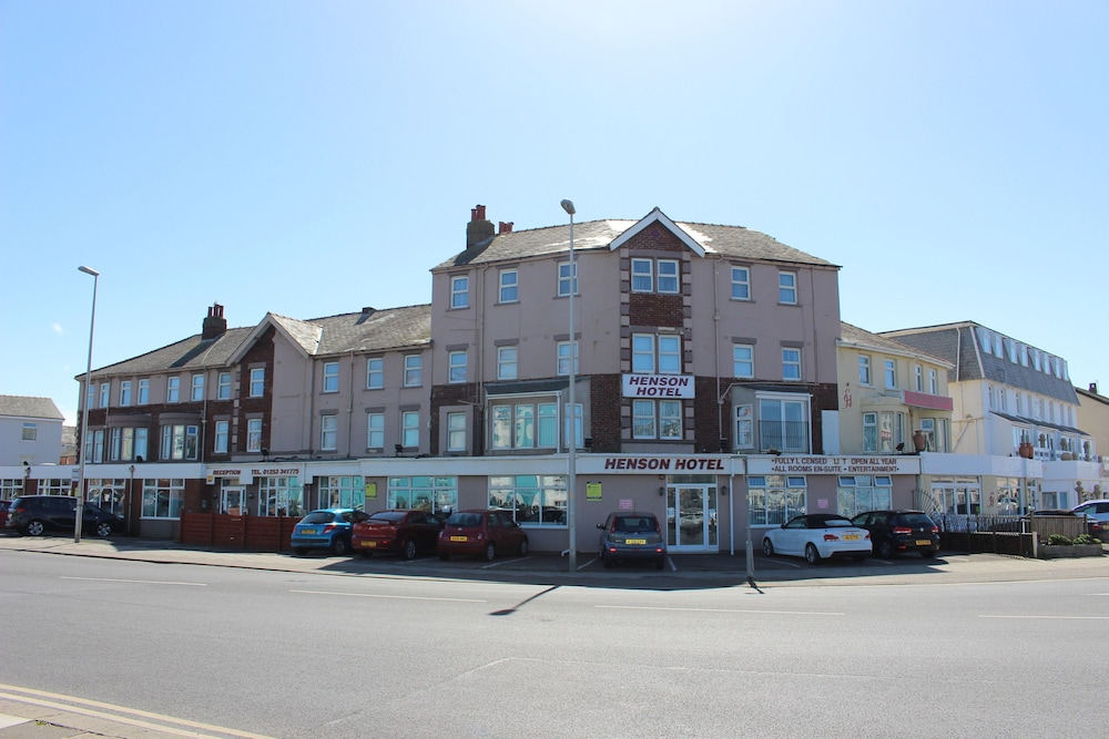Henson Hotel Blackpool Info Photos Reviews Book At Hotels Henson Hotel Blackpool