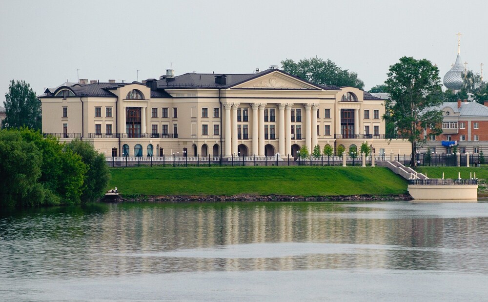 ムィシュキン ピョートル スミルノフ博物館 周辺のホテル 宿泊予約 格安ホテル予約 最安値検索 ホテルズドットコム