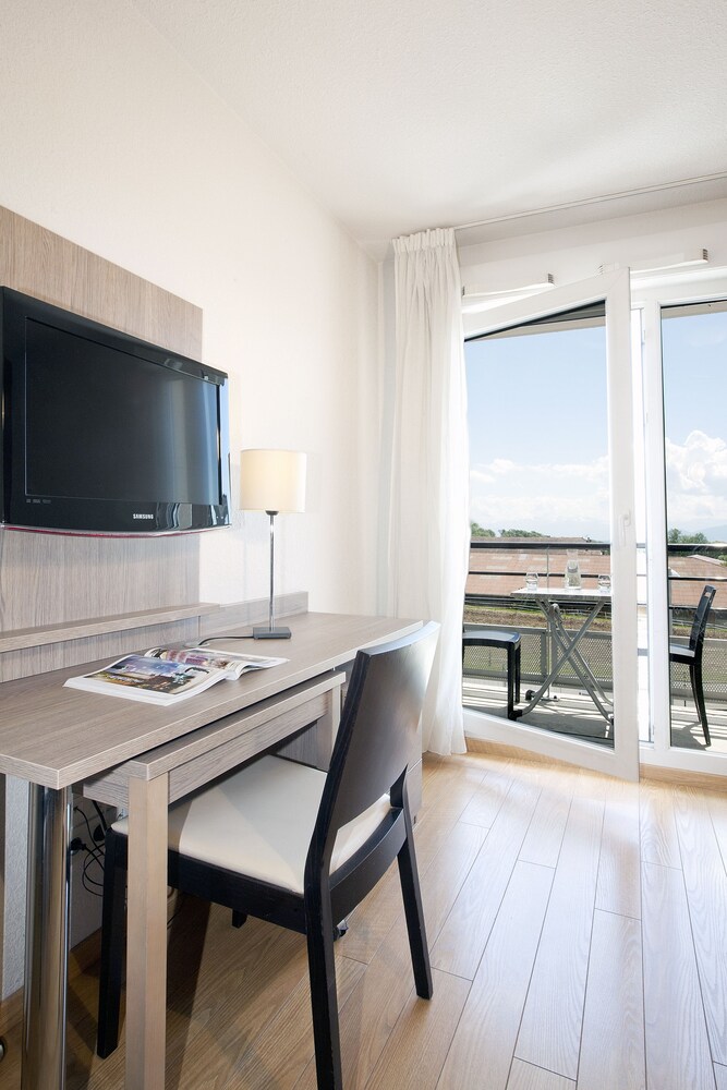 book sejours affaires les rives du leman gex in gex hotels com