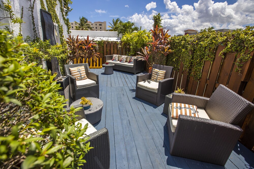 南滩集团酒店好莱坞海滩套房酒店